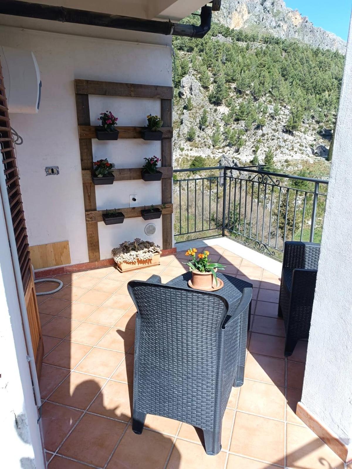 Casa Belvedere Isnello Kültér fotó